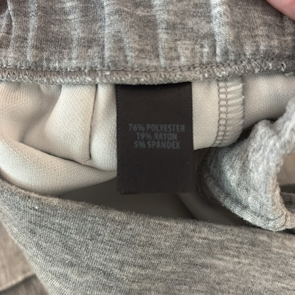 St. John Gray Casual Soft Sweatshirt Legging Pull On Pants XS - Picture 6 of 12